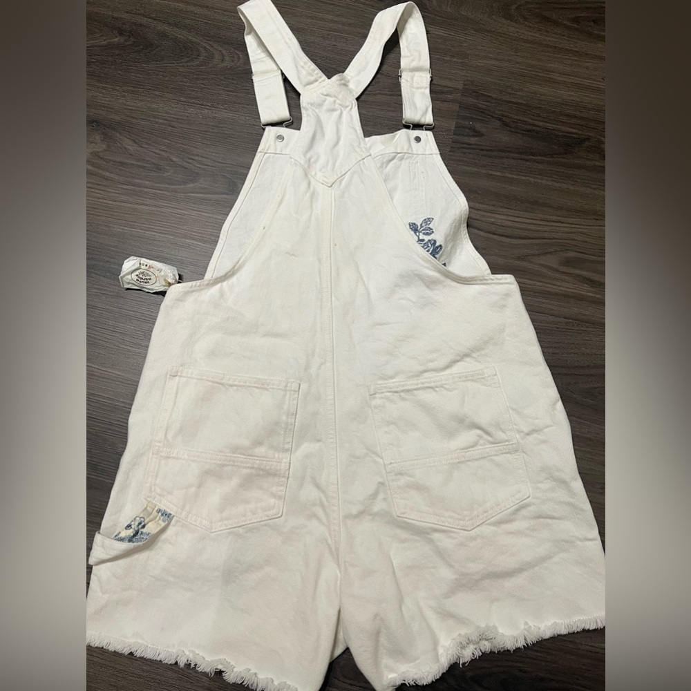 NWT Hard to Find Lucky Brand Laura Ashley Embroidered Shortall - Picture 3 of 9